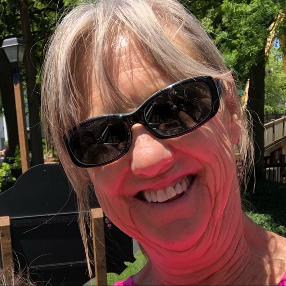 Meet your Posher, Susan - Picture 1 of 1